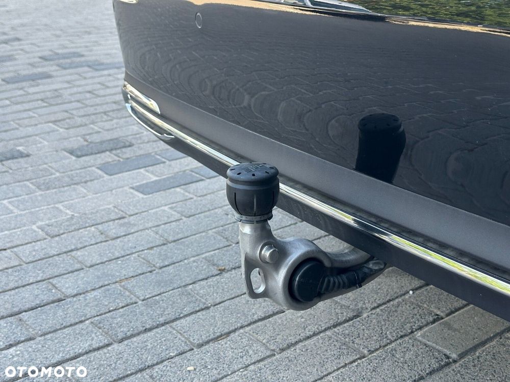 Mercedes-Benz Klasa E 200 mHEV 4-Matic Avantgarde 9G-Tronic - 10