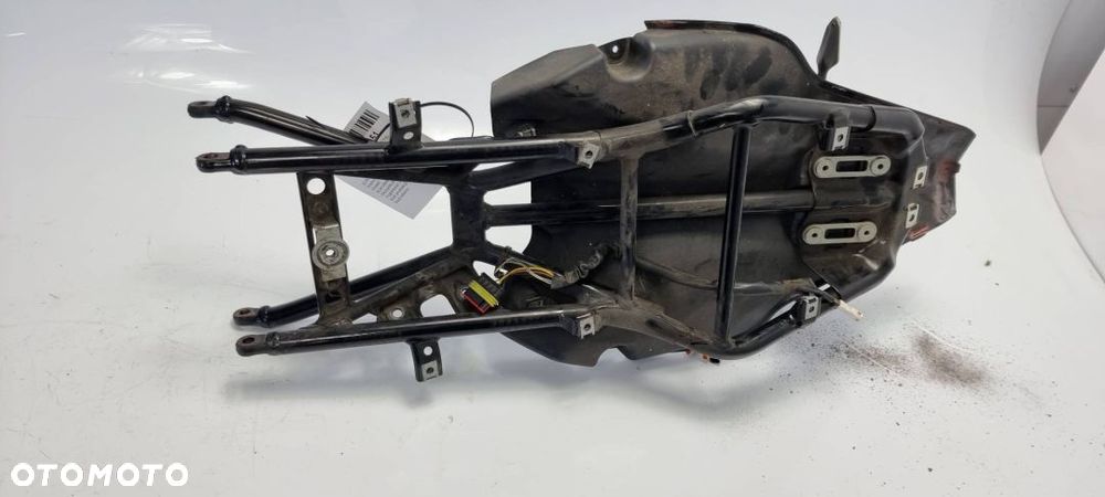 STELARZ MOTOR TYŁ DUCATI SUPERBIKE 848 - 2