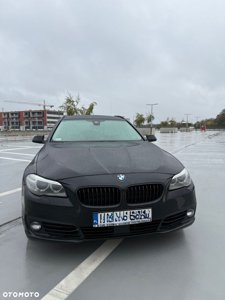 BMW Seria 5 525d Touring Luxury Line - 4