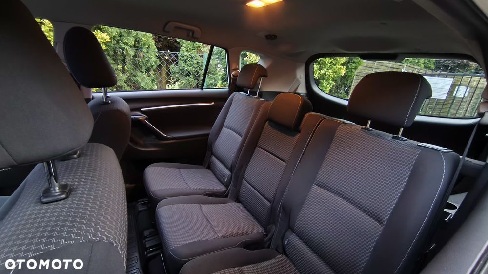 Toyota Verso 2.0 D-4D Premium - 9