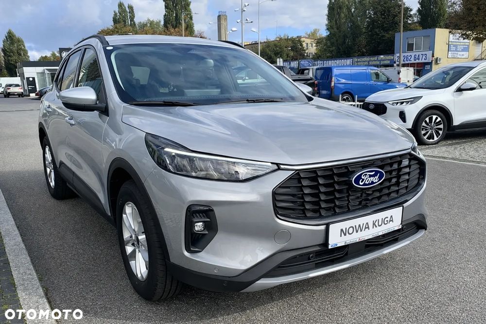Ford Kuga 2.5 FHEV FWD Titanium - 3