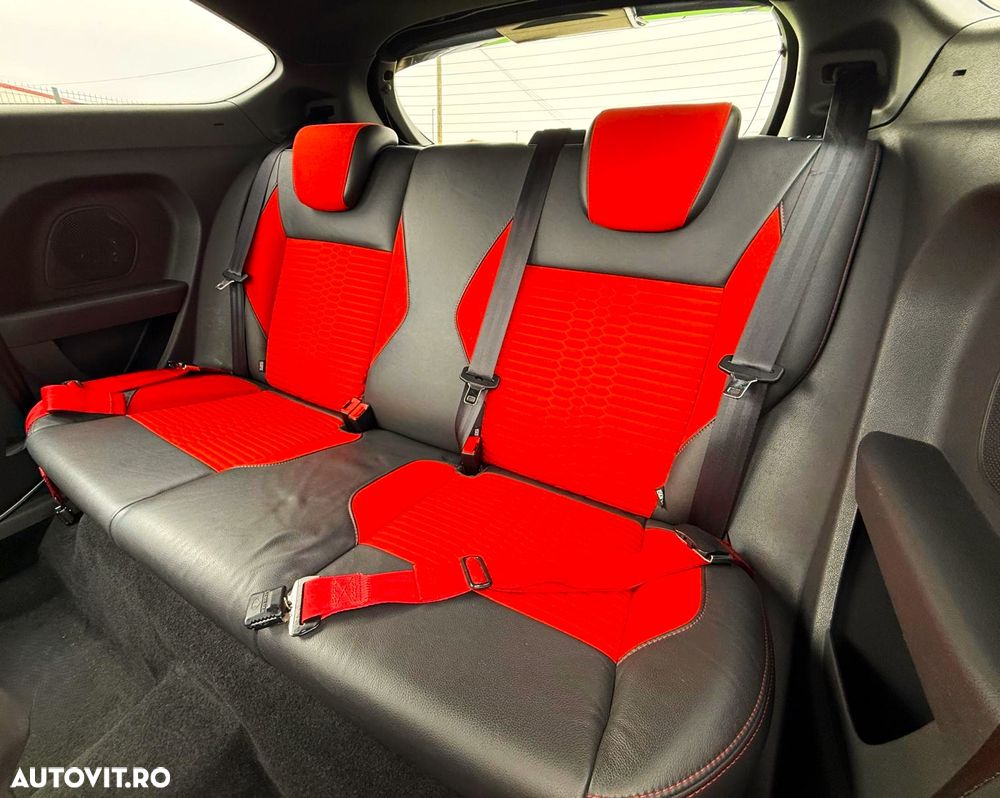 Ford Fiesta 1.6 EcoBoost ST - 20