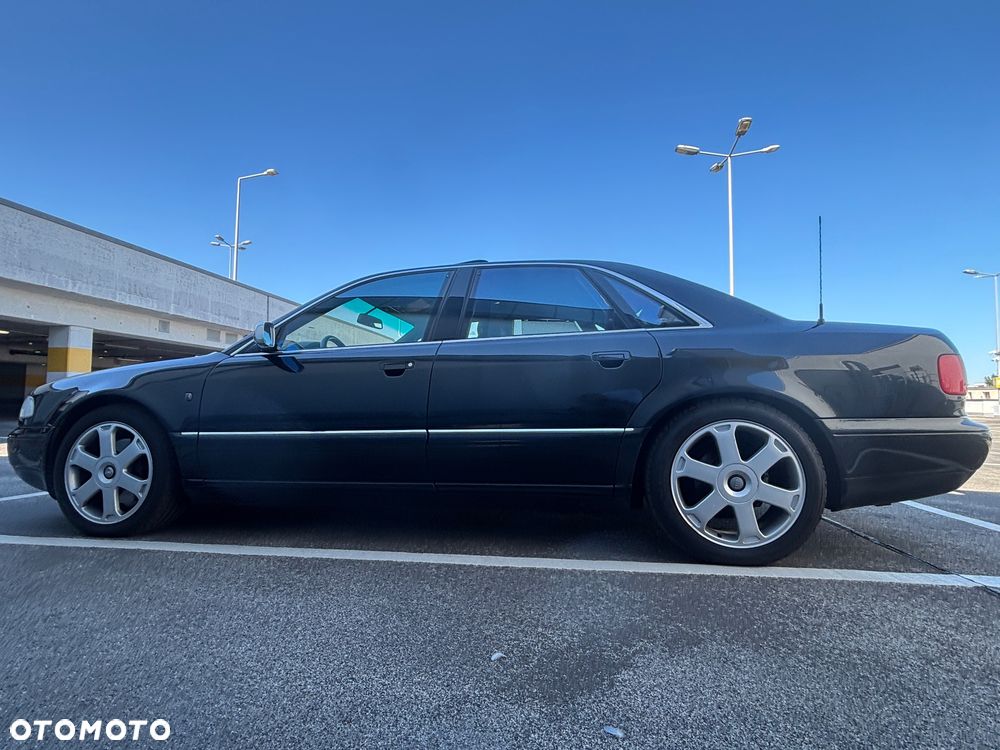 Audi S8 - 27