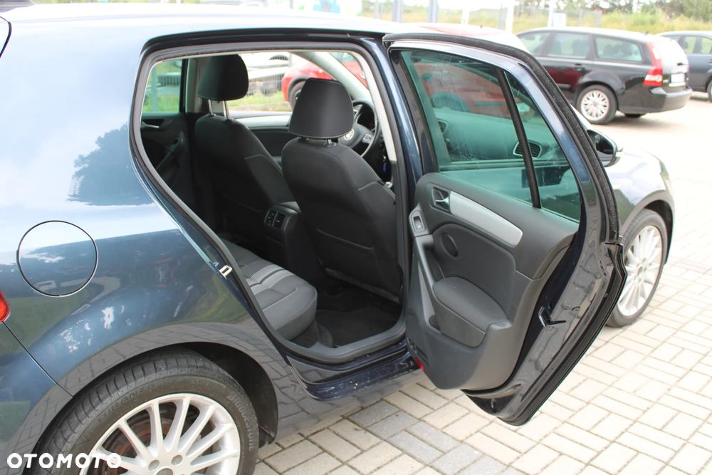 Volkswagen Golf 2.0 TDI DPF MATCH - 30