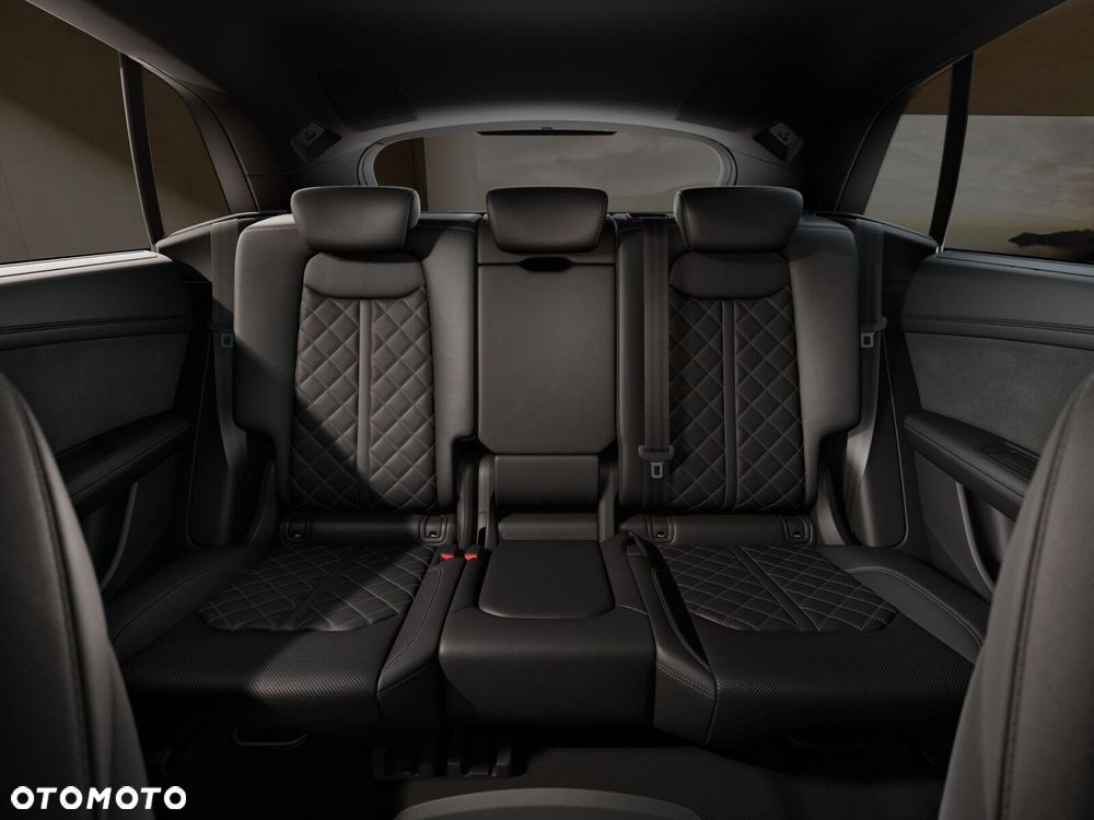 Audi Q8 - 8