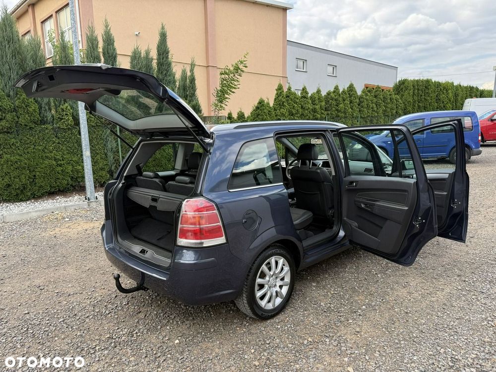 Opel Zafira - 20
