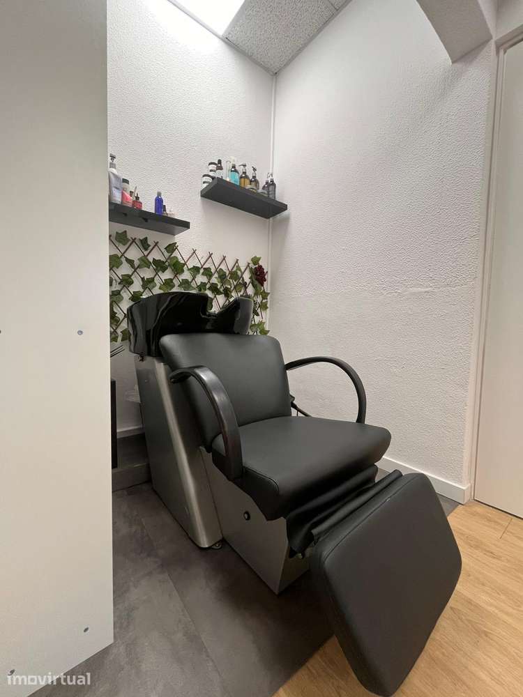 Trespasse de Cabeleireiro em pleno funcionamento - Grande imagem: 4/8