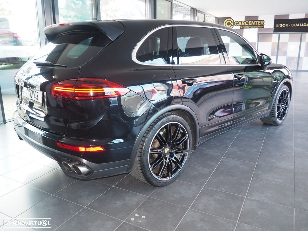 Porsche Cayenne S E-Hybrid Platinum Edition - 22