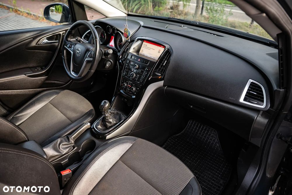 Opel Astra - 25