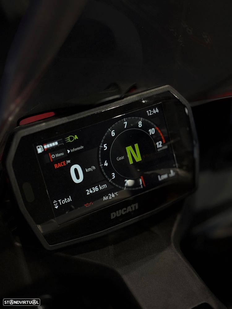 Ducati Panigale V2 S - 5
