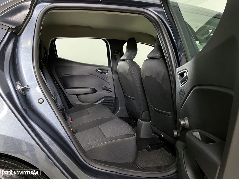 Renault Clio - 18