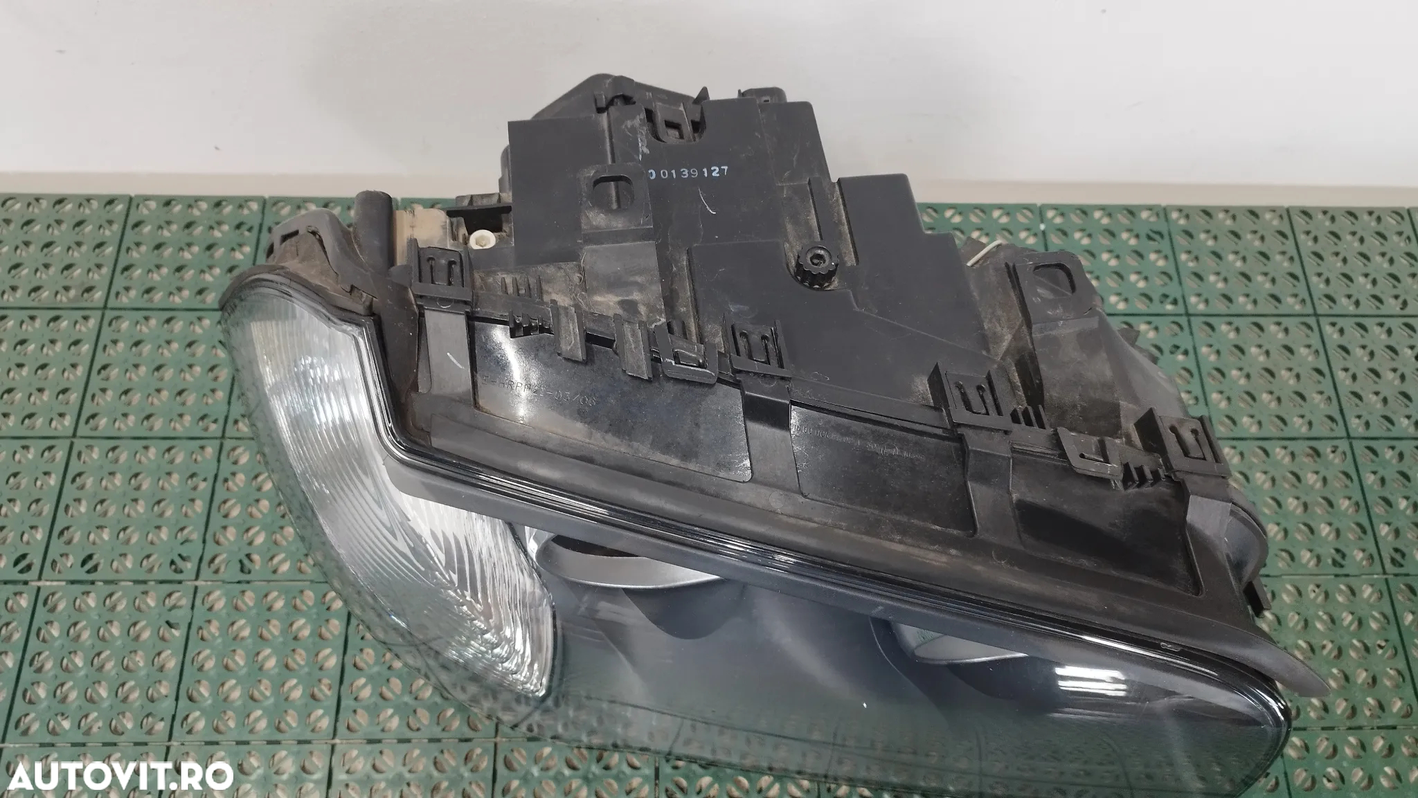 Far dreapta BMW X3 E83 Facelift cu halogen de pe masina volan stanga - 2