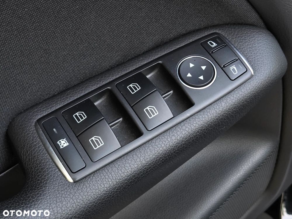 Mercedes-Benz Klasa B 180 d BlueEFFICIENCY Edition - 27