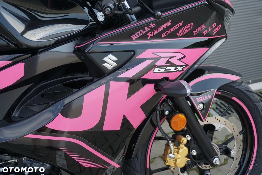 Suzuki GSX - 19