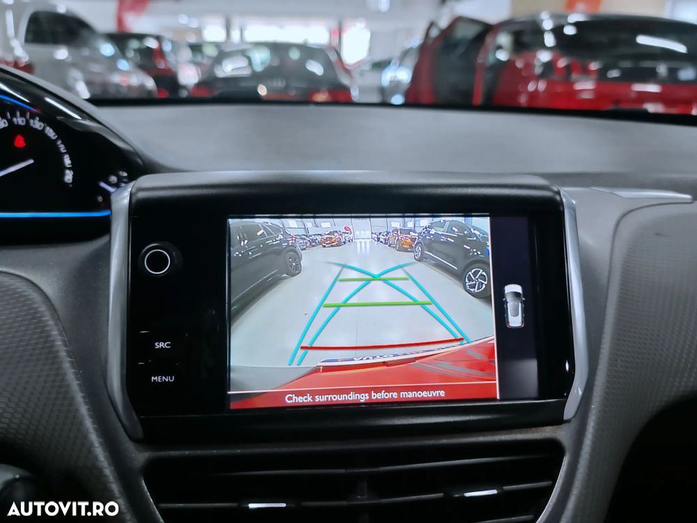 Peugeot 2008 PureTech 110 Stop&Start EAT6 Allure - 13