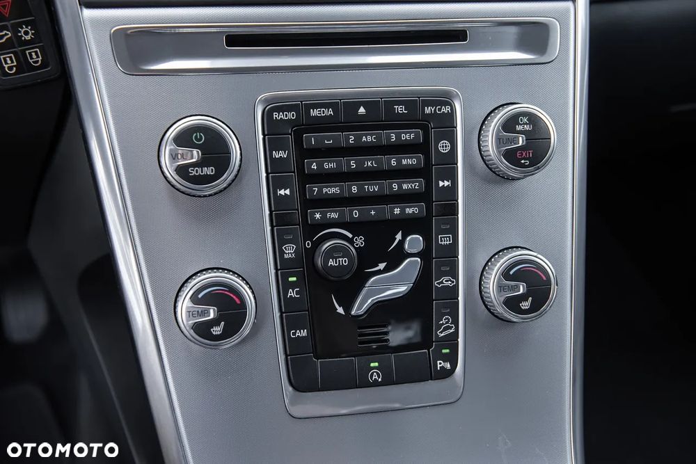 Volvo XC 60 B6 B AWD Geartronic Inscription - 24