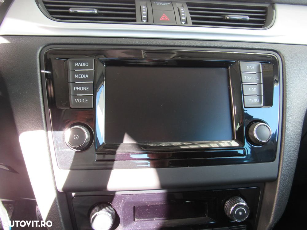 Skoda RAPID 1.0 TSI Ambition - 16