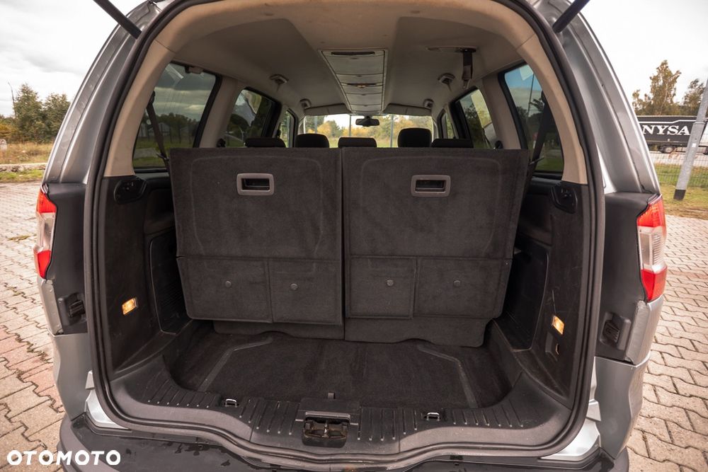 Ford Galaxy 2.0 TDCi DPF Ghia - 32