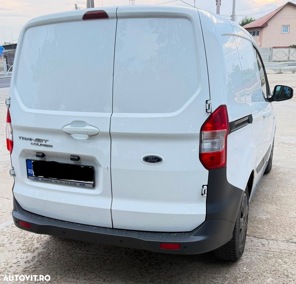 Ford Courier - 5