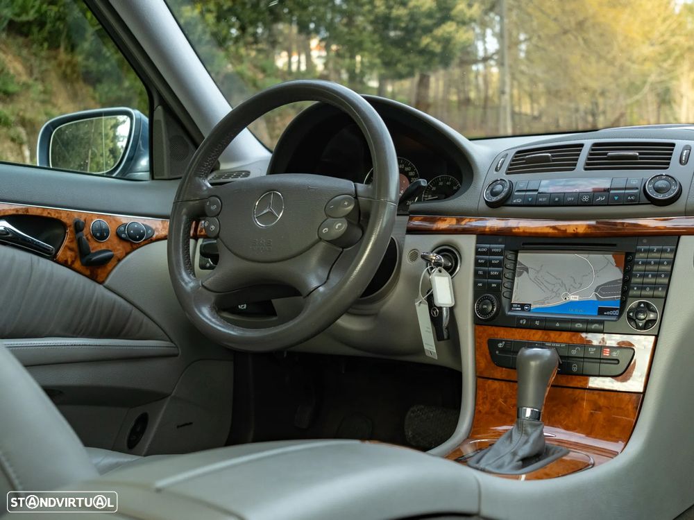 Mercedes-Benz E 500 Elegance 4-Matic - 7