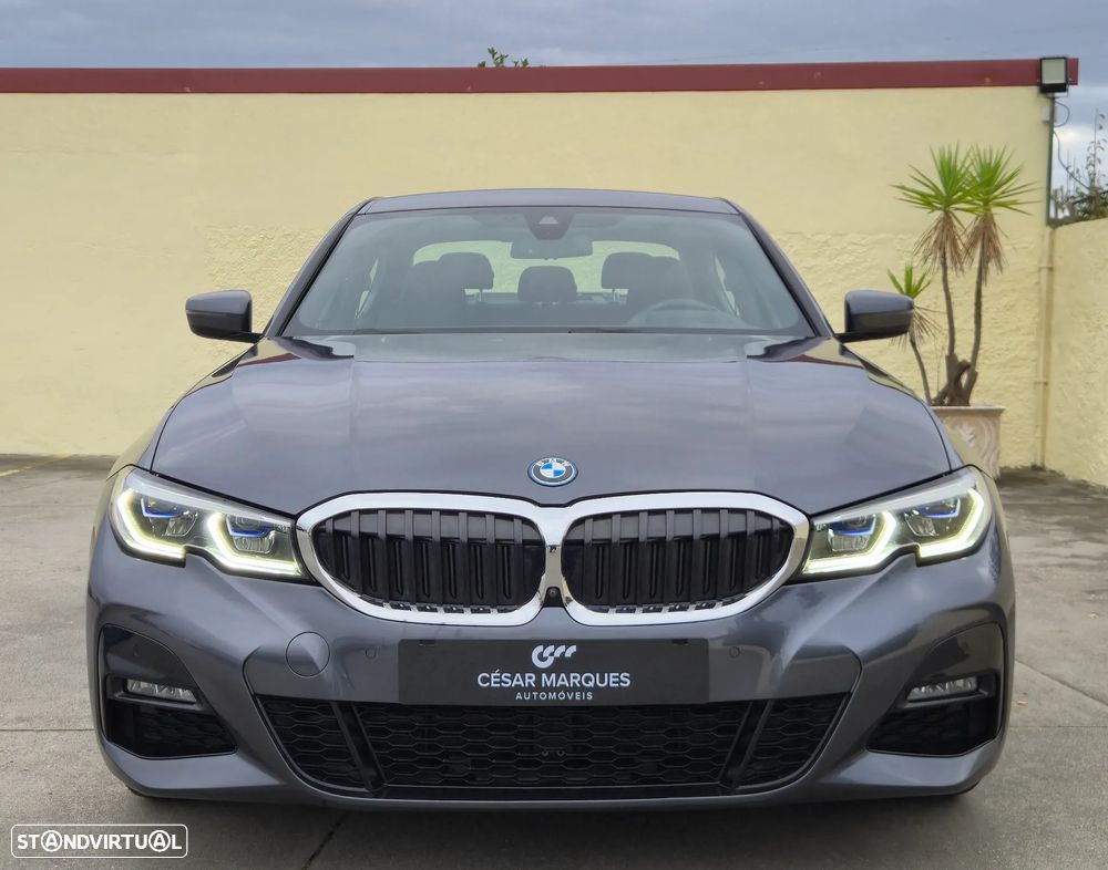 BMW 330 e Pack M Auto - 11