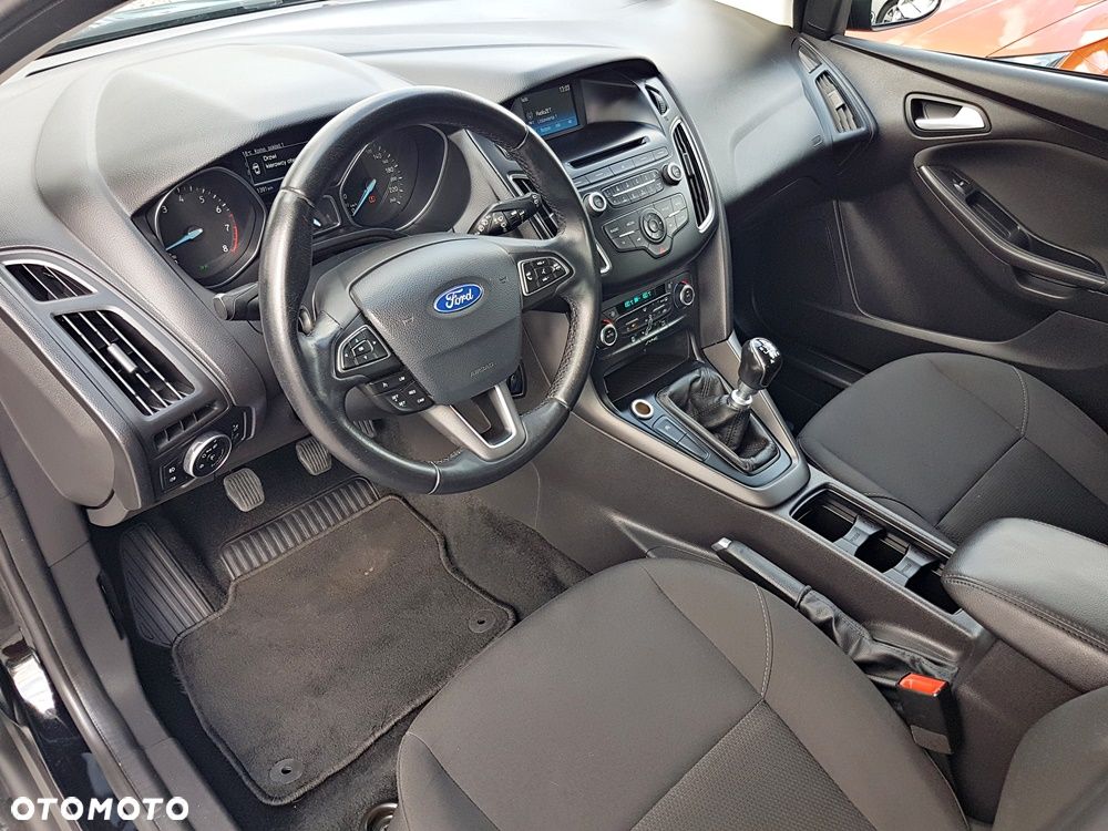 Ford Focus 1.0 EcoBoost Trend Sport - 9