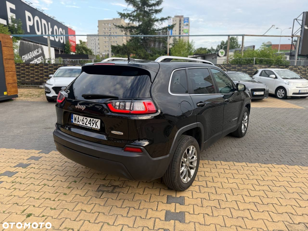 Jeep Cherokee - 5