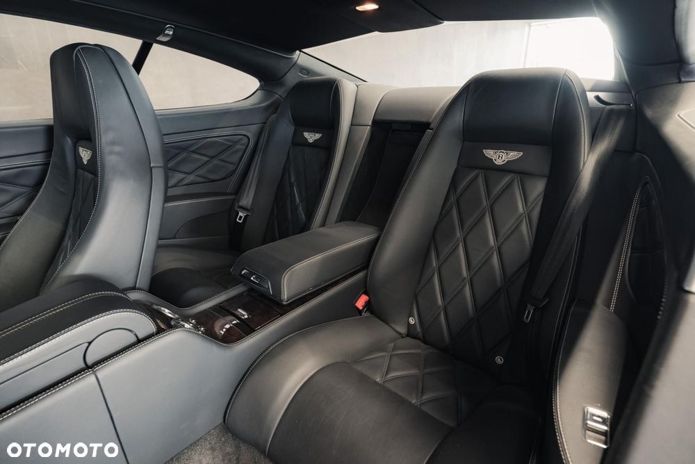 Bentley Continental GT - 15