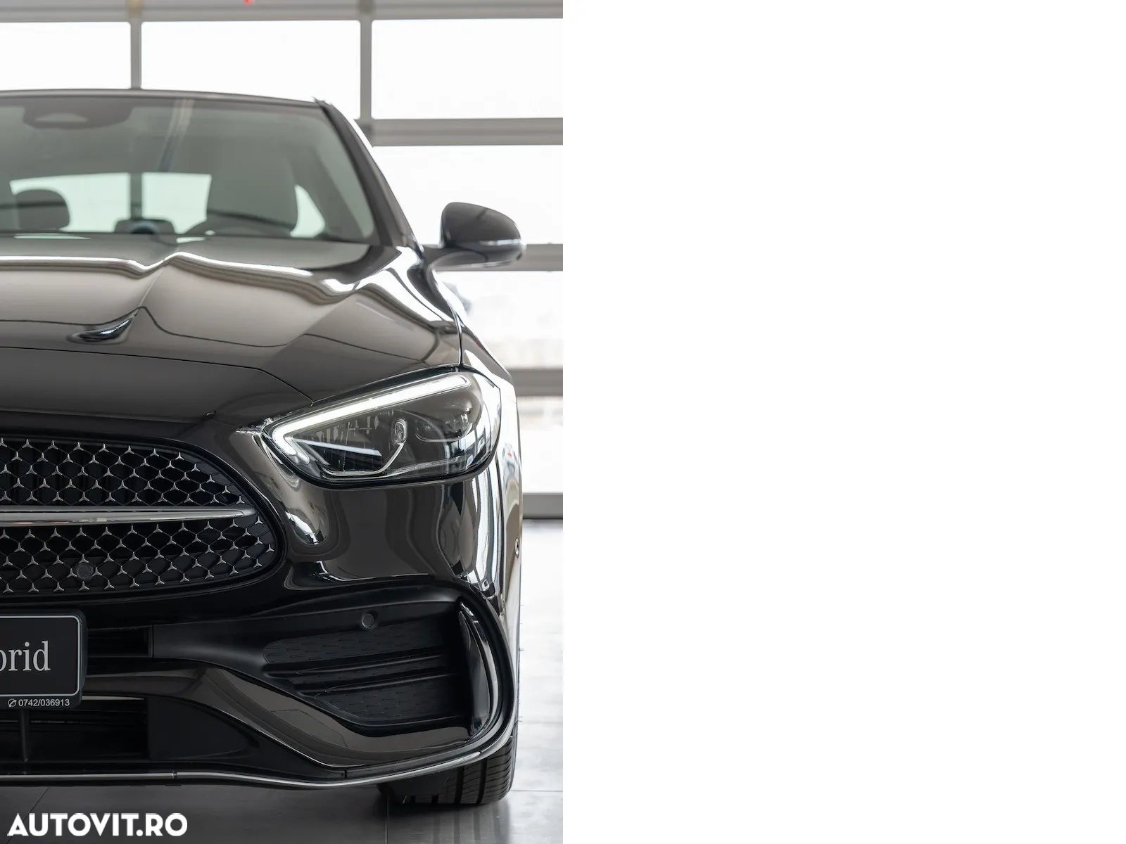 Mercedes-Benz C 300 e 4Matic 9G-TRONIC AMG Line - 14