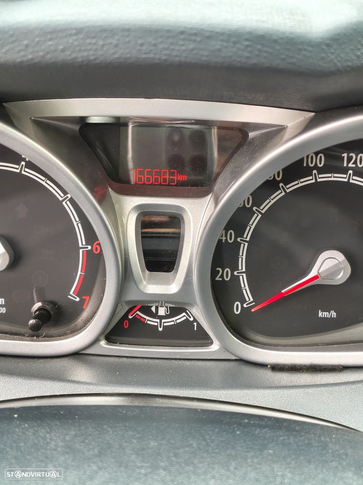 Ford Fiesta 1.25 Titanium - 4