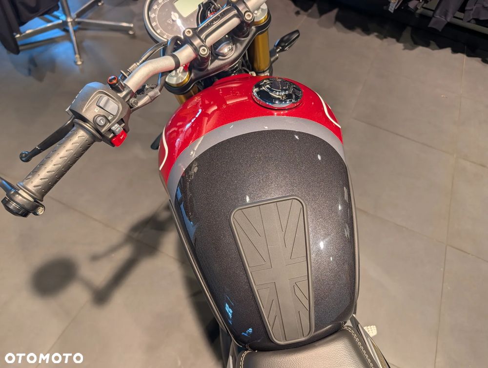 Triumph Inny - 4