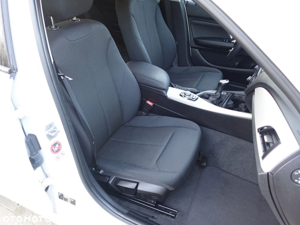 BMW Seria 1 116i Advantage - 9