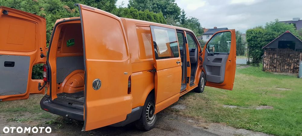 Volkswagen Transporter - 11