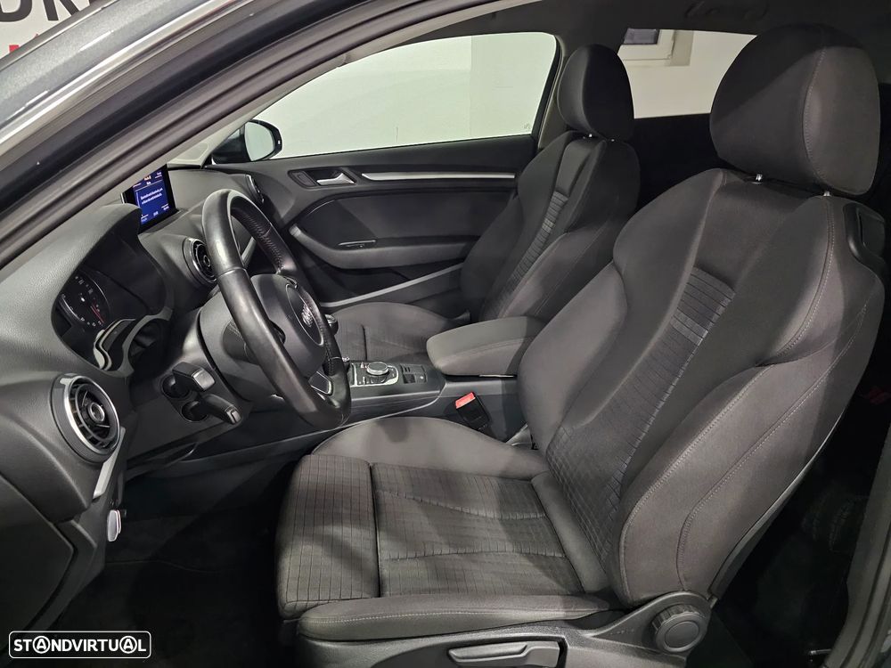 Audi A3 1.6 TDI Sport - 5