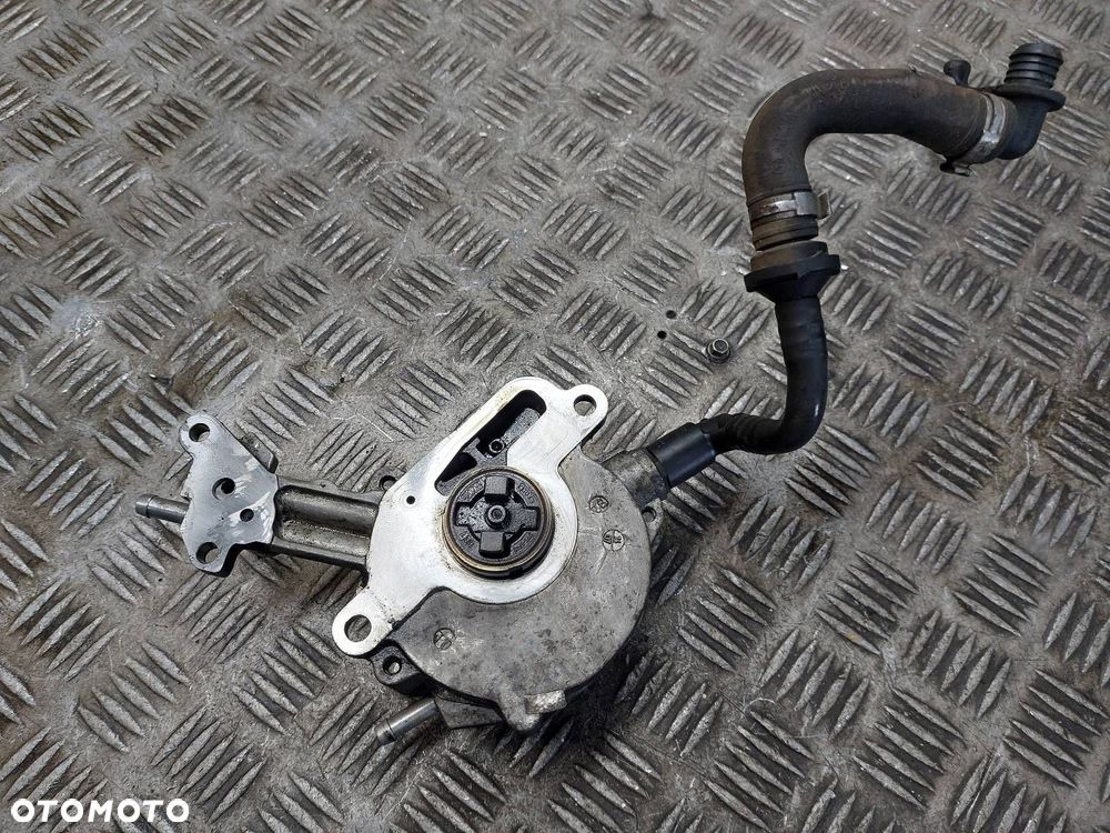 POMPA VACUM SEAT ALTEA XL 1.9 TDI 038145209M - 2