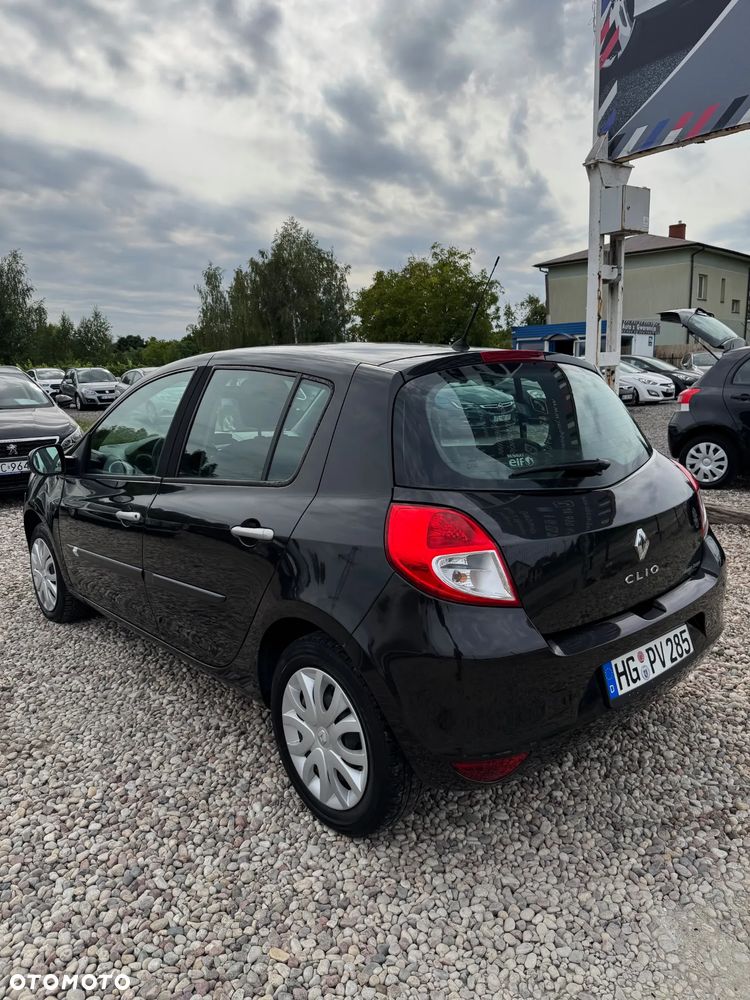Renault Clio 1.2 16V 75 Dynamique - 3