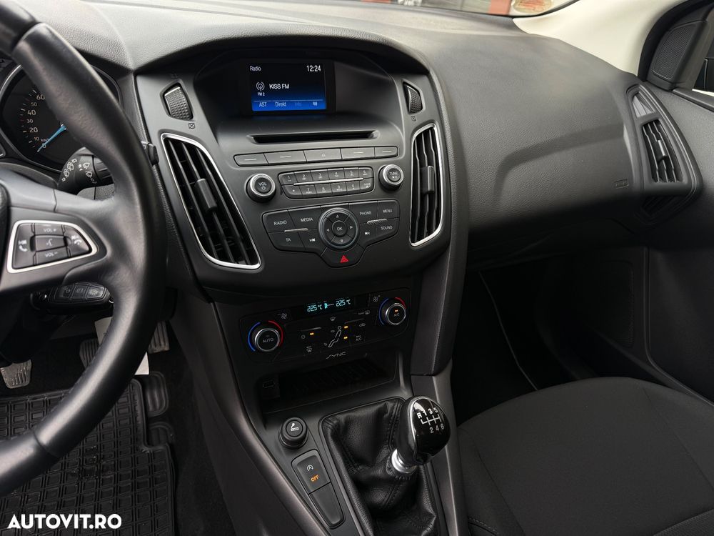 Ford Focus 1.0 EcoBoost Start-Stopp-System TREND - 9