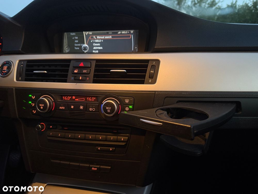 BMW Seria 3 316i - 32