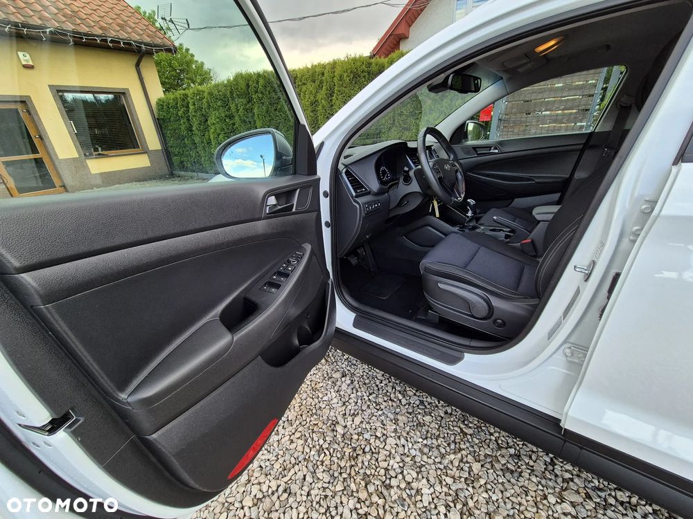Hyundai Tucson 1.6 GDi Comfort 2WD - 19