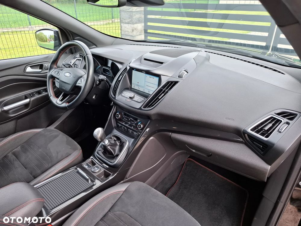 Ford Kuga 2.0 TDCi 4x2 ST-Line - 10