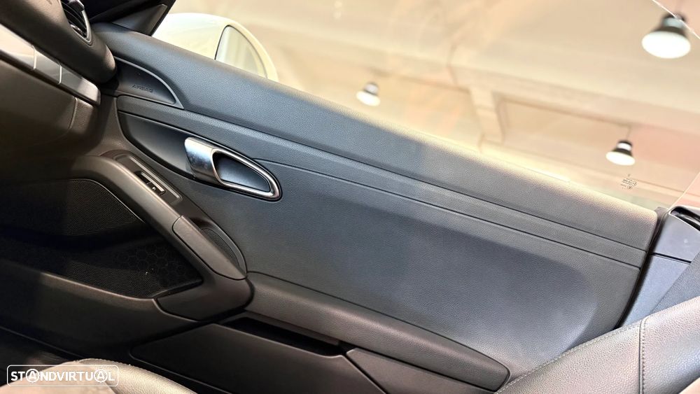 Porsche 718 Boxster 2.0 - 41