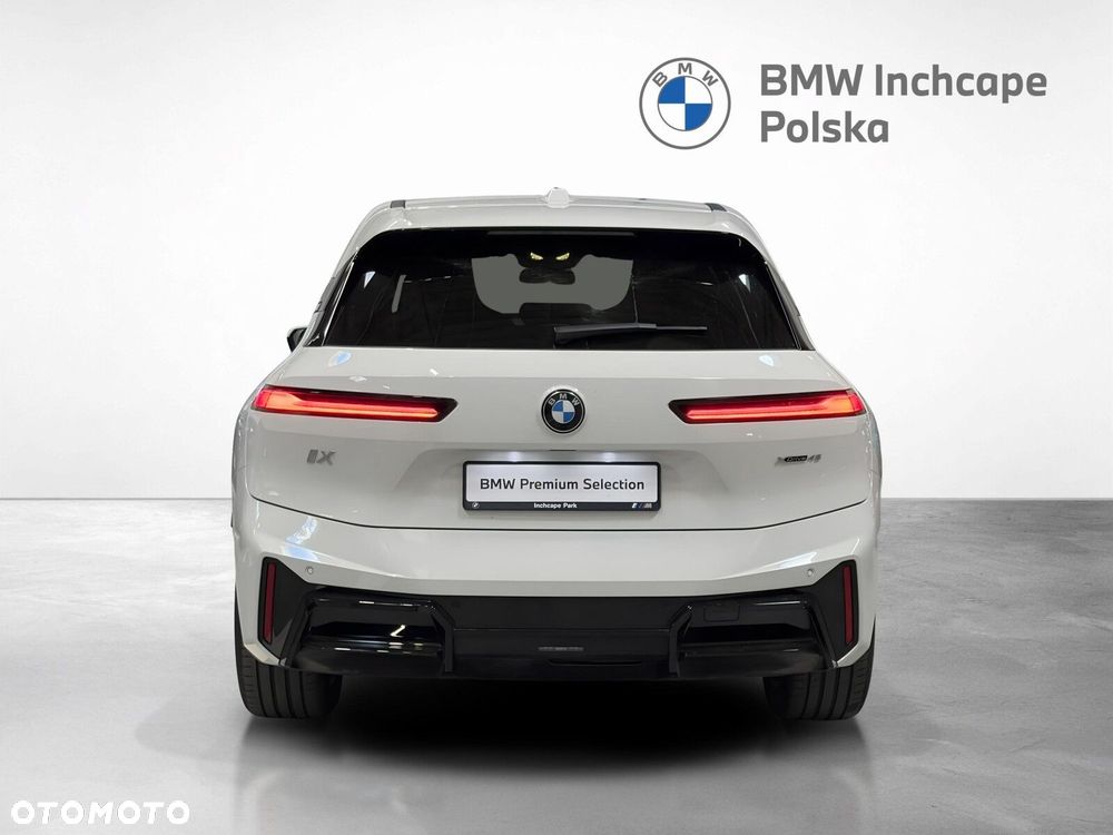 BMW iX - 5