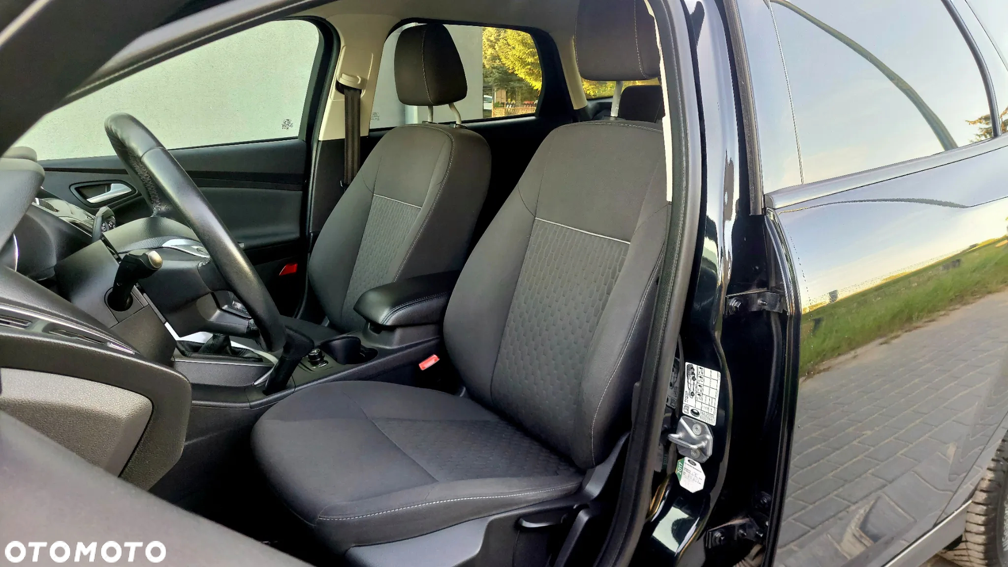 Ford Focus Turnier 2.0 TDCi DPF SYNC Edition - 24