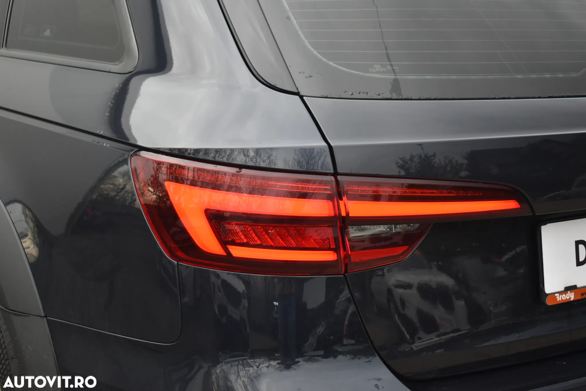 Audi A4 Allroad 2.0 TDI Quattro S tronic - 10