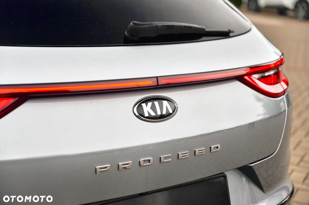 Kia ProCeed 1.5 T-GDI DCT7 OPF GT LINE - 16