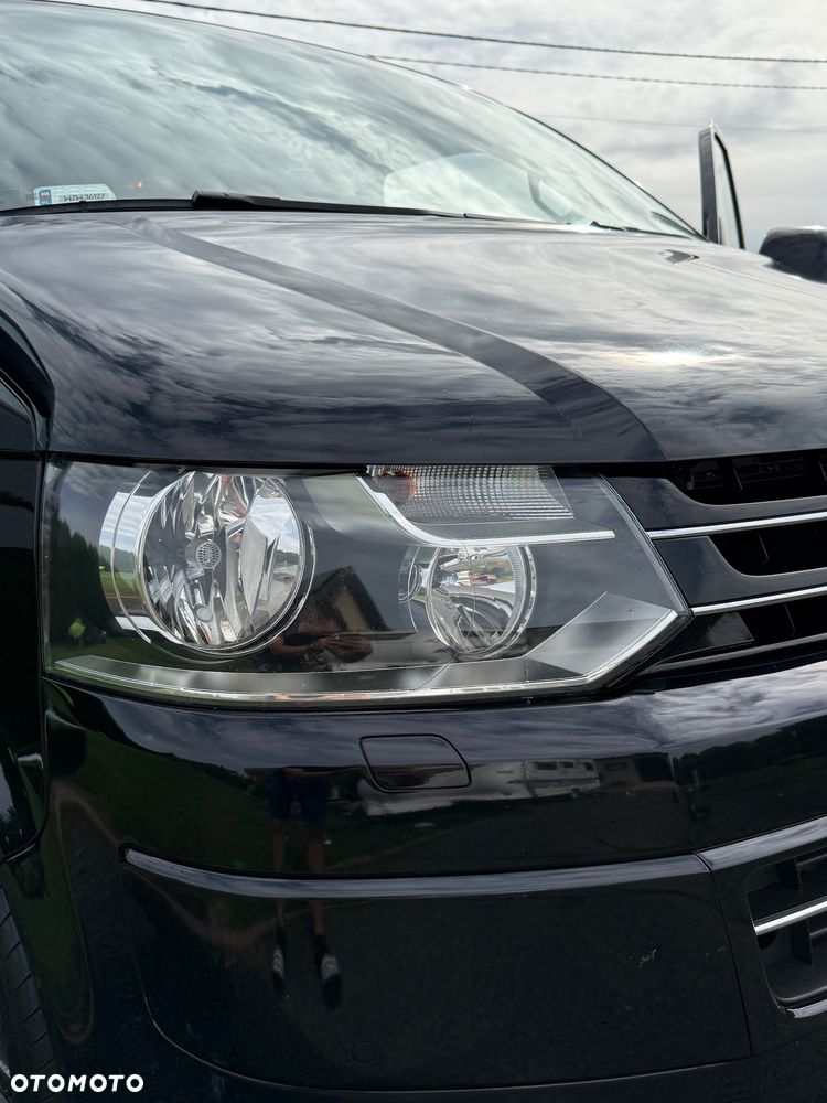 Volkswagen Multivan - 13