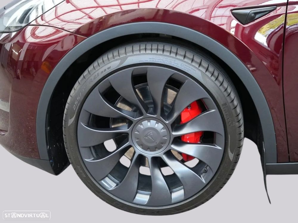 Tesla Model Y Performance Dual Motor AWD - 6