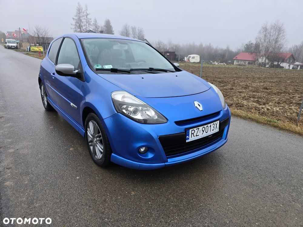 Renault Clio 1.6 16V 130 GT - 1