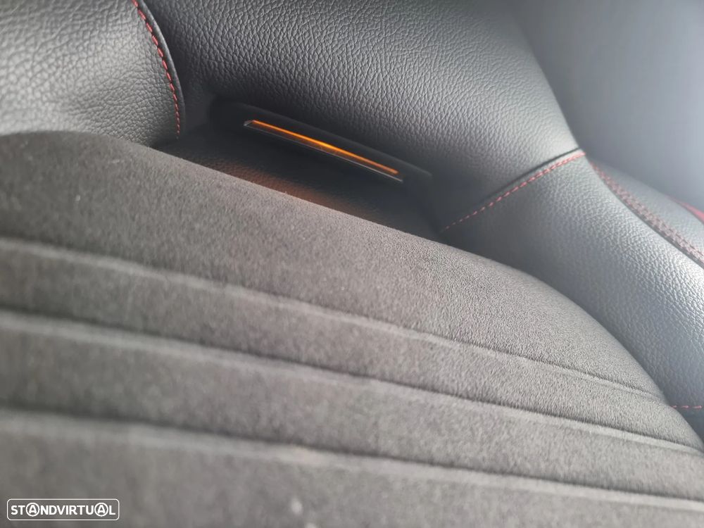 Mercedes-Benz CLA 45 AMG 4Matic 7G-DCT - 28