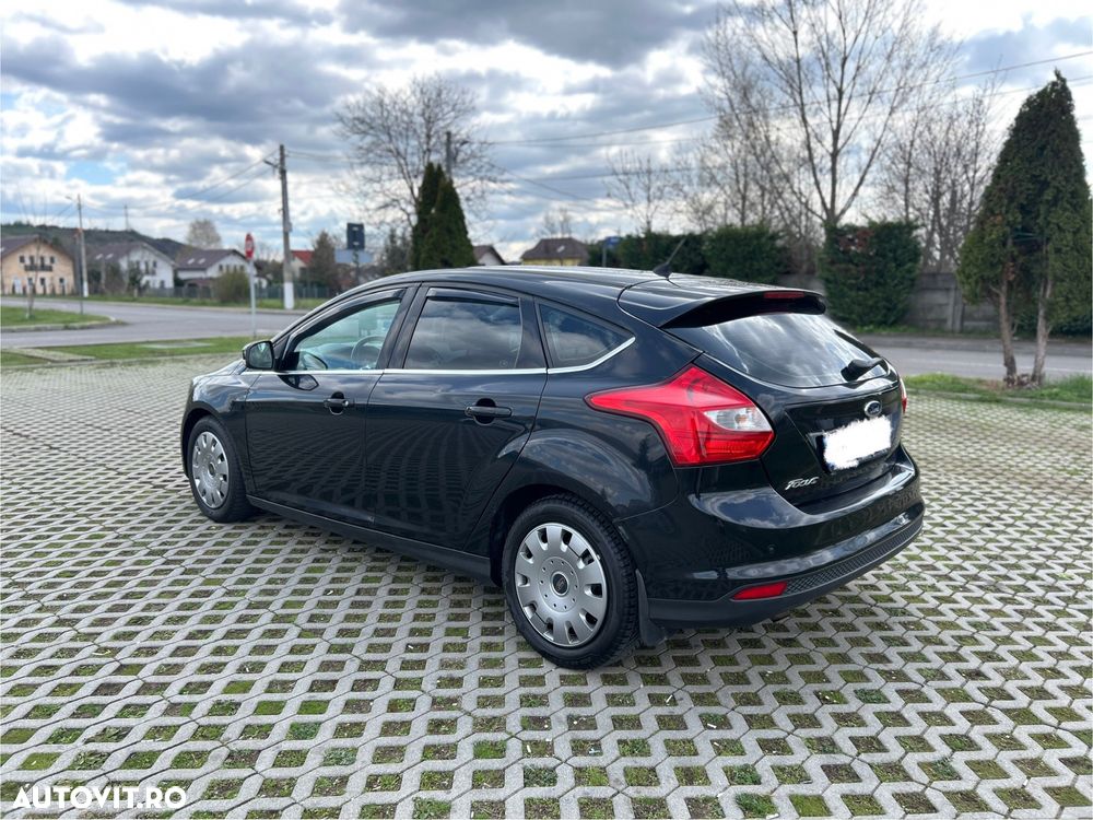 Ford Focus 1.6 TDCi DPF Titanium - 3